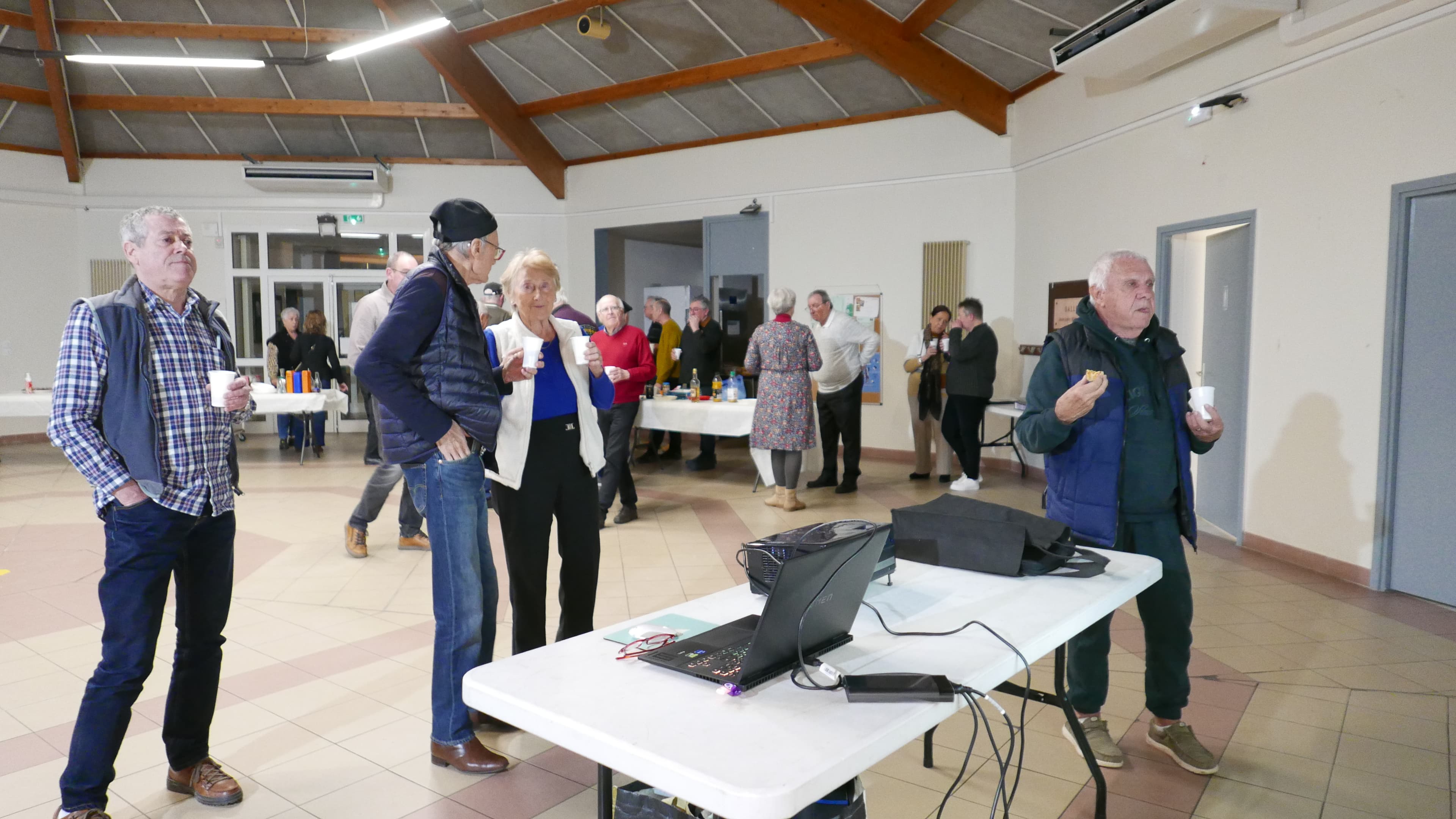 Photo 4 - assemblée générale à Juvignac, salle Jean Louis Herrault