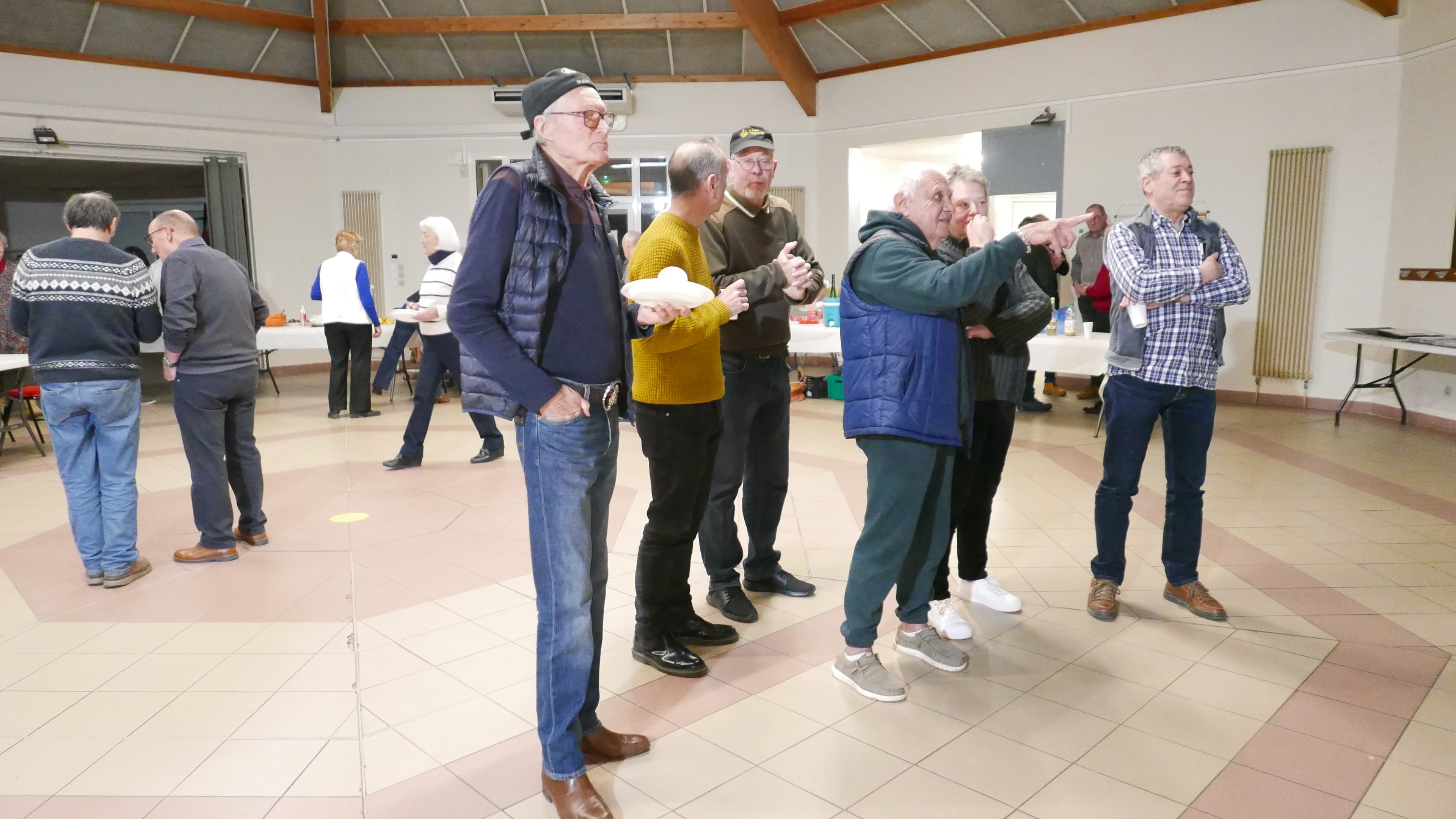 Photo 12 - assemblée générale à Juvignac, salle Jean Louis Herrault